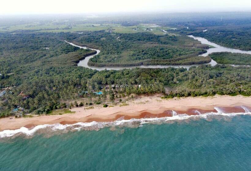 اتاق لوکس با چشم‌انداز دریا, Helios Beach Resort