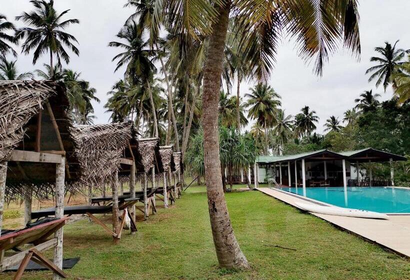 اتاق لوکس با چشم‌انداز دریا, Helios Beach Resort