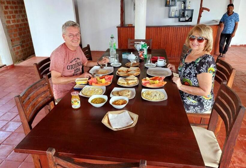 اتاق استاندارد با چشم‌انداز دریا, Helios Beach Resort