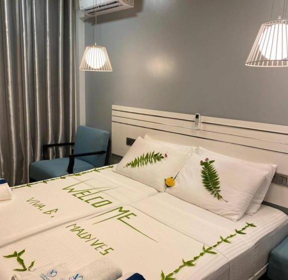 اتاق لوکس با بالکن و چشم‌انداز دریا, Viva Beach Maldives