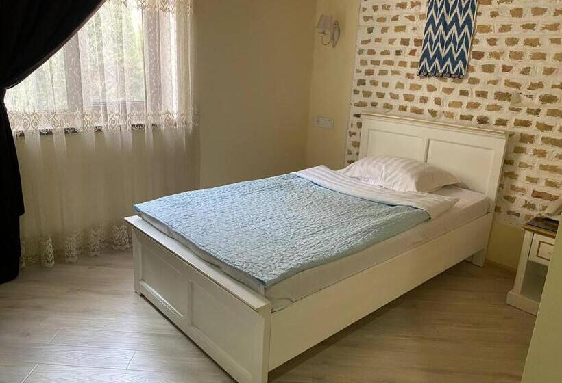 标准单人间, City Samarkand