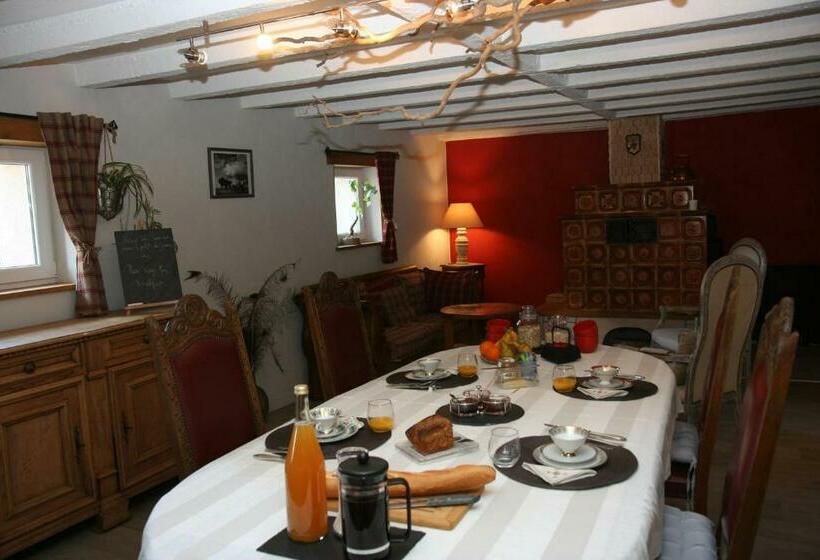 Family Suite, Hagebuche