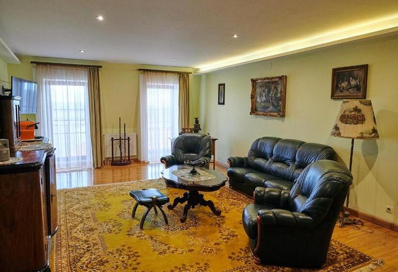Апартаменты 1 Спальня, Saciova Hills