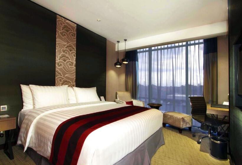 Номер Deluxe, Aston Priority Simatupang Hotel And Conference Center
