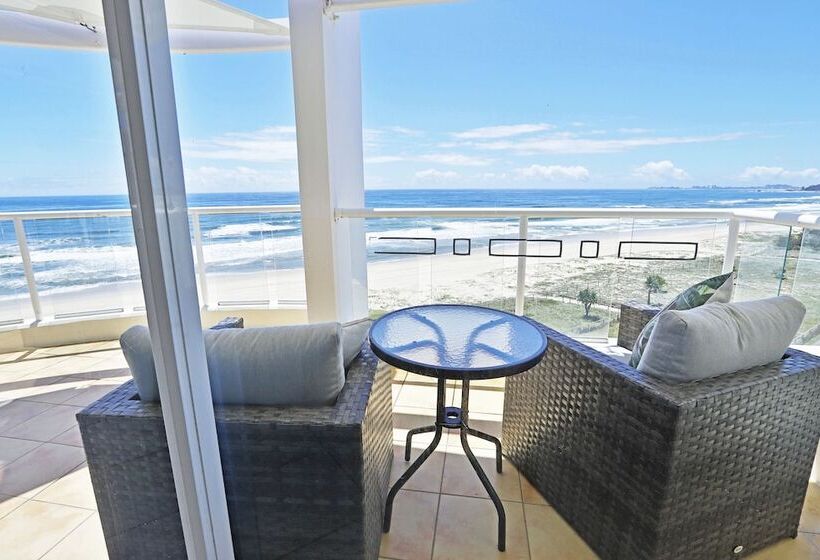 Апартаменты 3 Спальни, Regency On The Beach