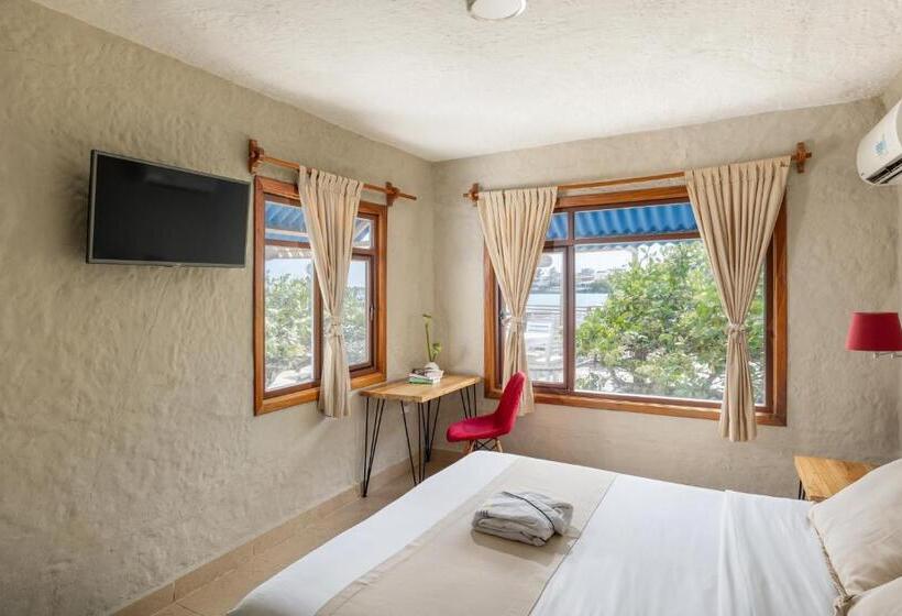 Номер Стандарт, Blu Galapagos Sustainable Waterfront Lodge
