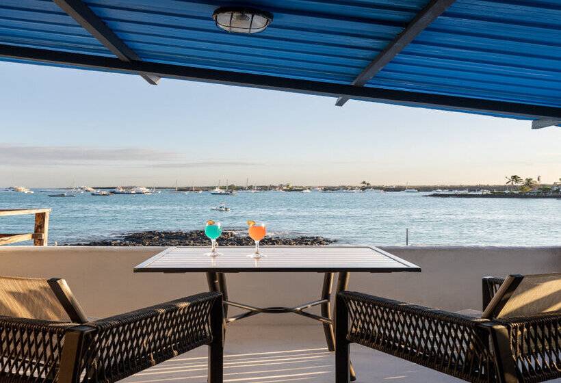 Люкс, Blu Galapagos Sustainable Waterfront Lodge