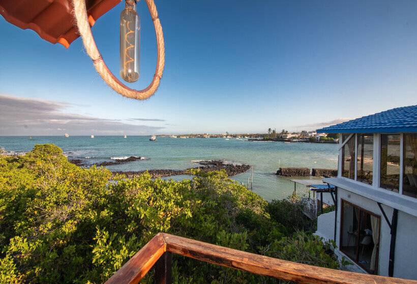 Люкс, Blu Galapagos Sustainable Waterfront Lodge