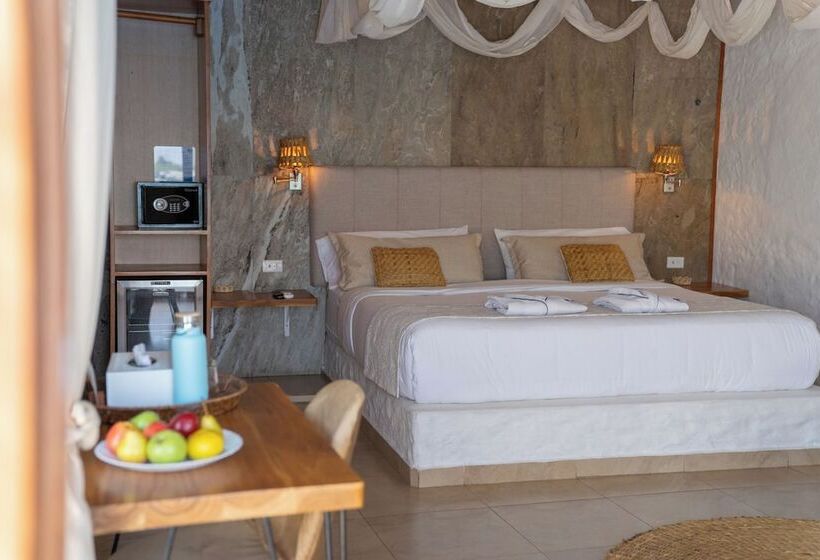 Люкс, Blu Galapagos Sustainable Waterfront Lodge