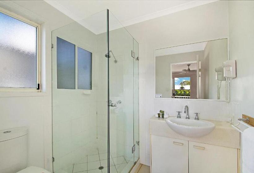 Вилла 2 Спальни, Portside Noosa Waters
