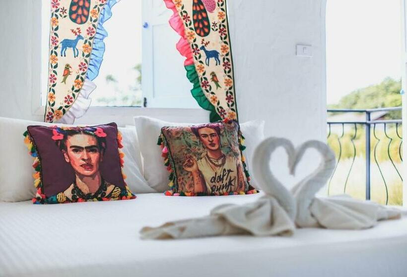 Стандартный Номер Кровать Кинг, Frida Friday
