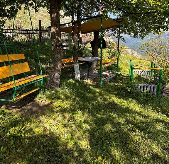 Номер Стандарт Вид на Горы, Kamis Guesthouse