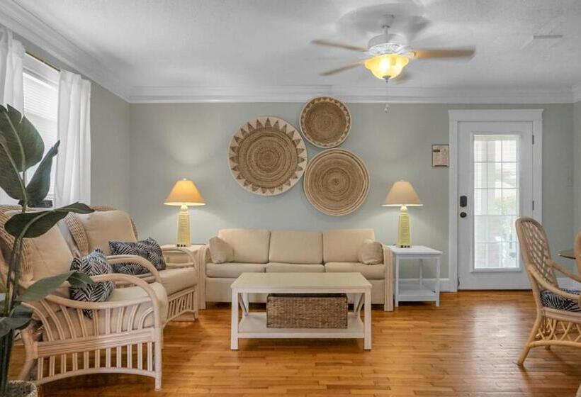 Люкс Кровать Кинг, Carolina Beach Inn