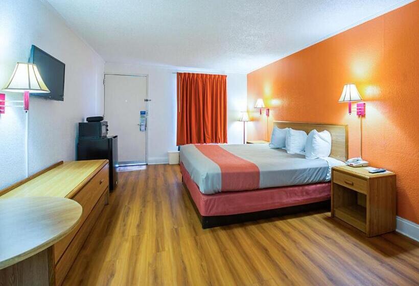 带大床的标准间, Motel 6 Perry, Ga
