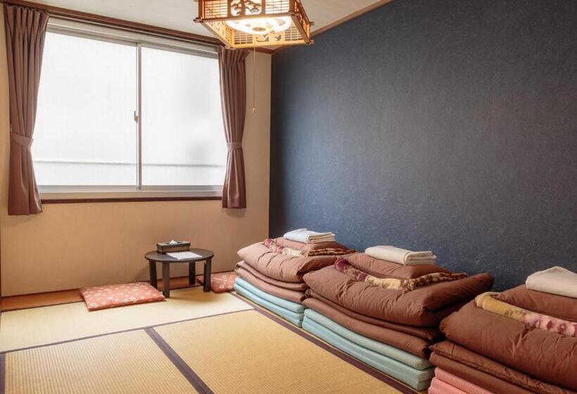 Номер Стандарт Совместная Ванная, Jhoppers Hiroshima Guesthouse