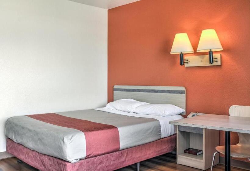 Номер Deluxe, Motel 6 Mojave, Ca