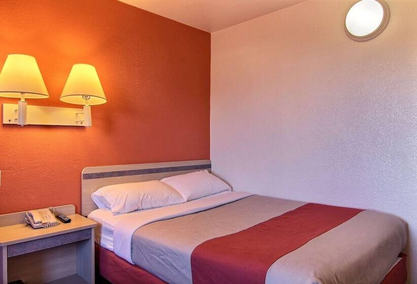 디럭스 룸, Motel 6 Bismarck, Nd