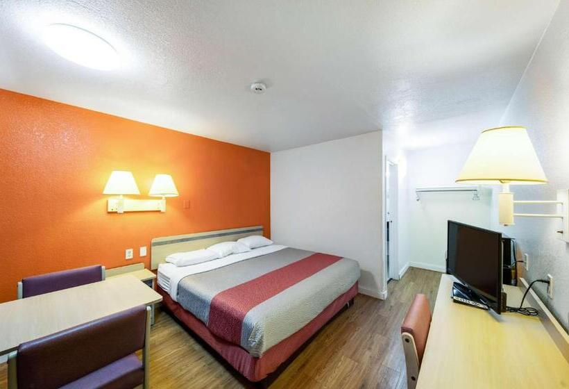 Номер Deluxe Кровать Кинг, Motel 6 Greenville, Tx