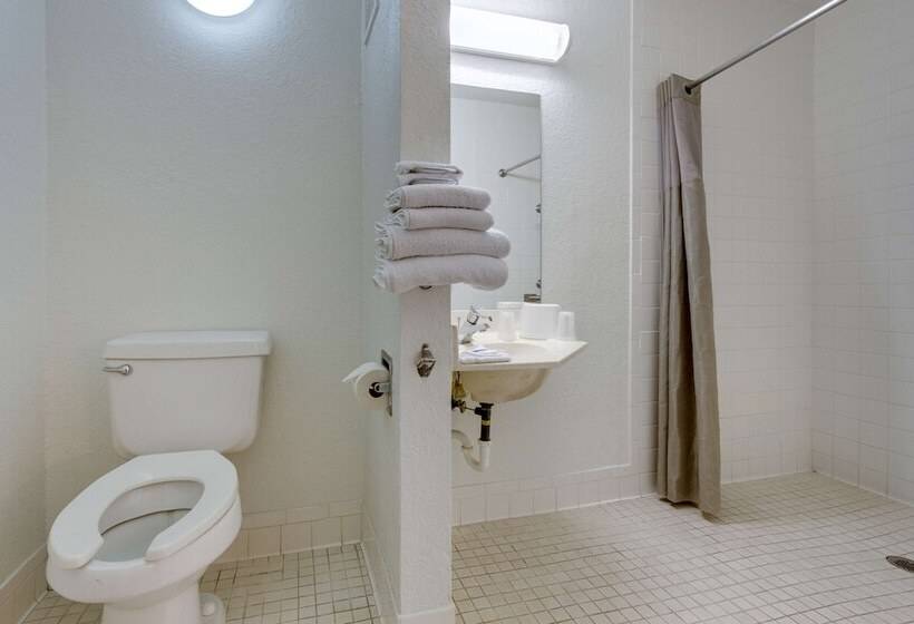Номер Премиум, Motel 6tempe, Az  Scottsdale South
