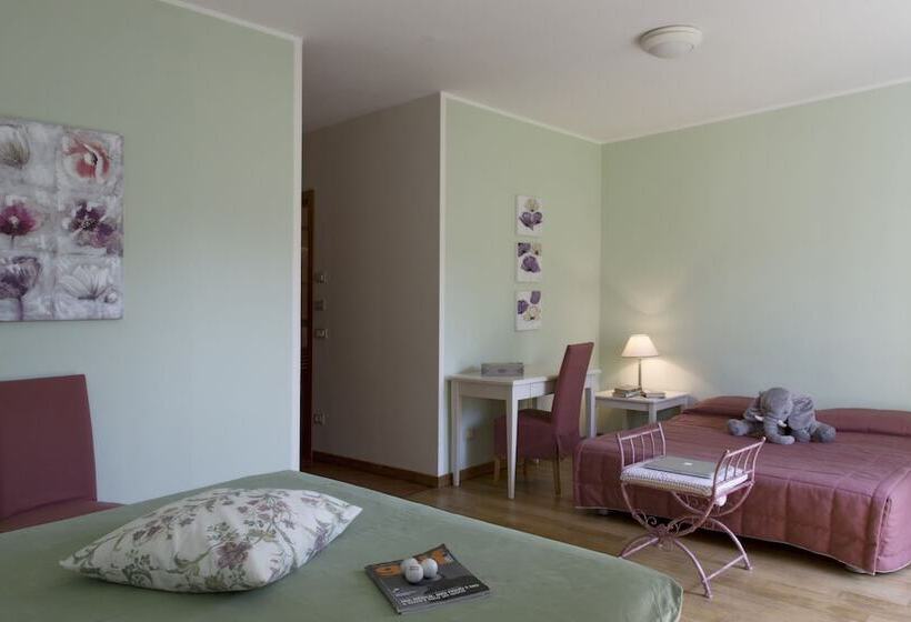 سوییت جونیور, Ca Del Moro Resort