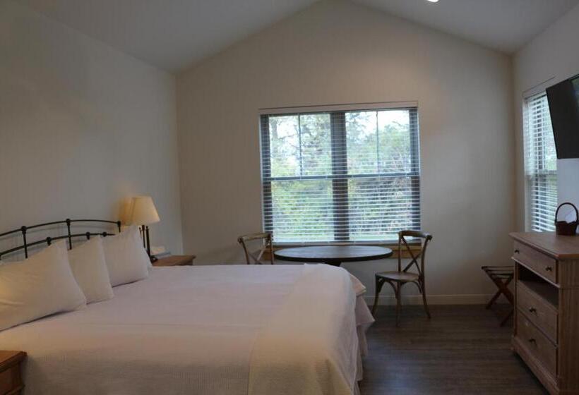 Люкс Deluxe Кровать Кинг, Cedar Creek
