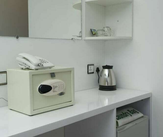 اتاق لوکس, Clover Hotel City Center
