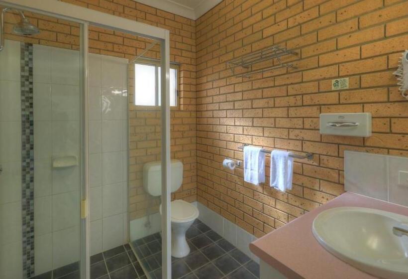 Семейный Номер, Yamba Motor Inn