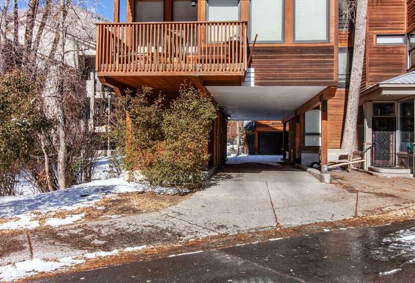 آپارتمان 1 خوابه, Coronet Creek Retreat