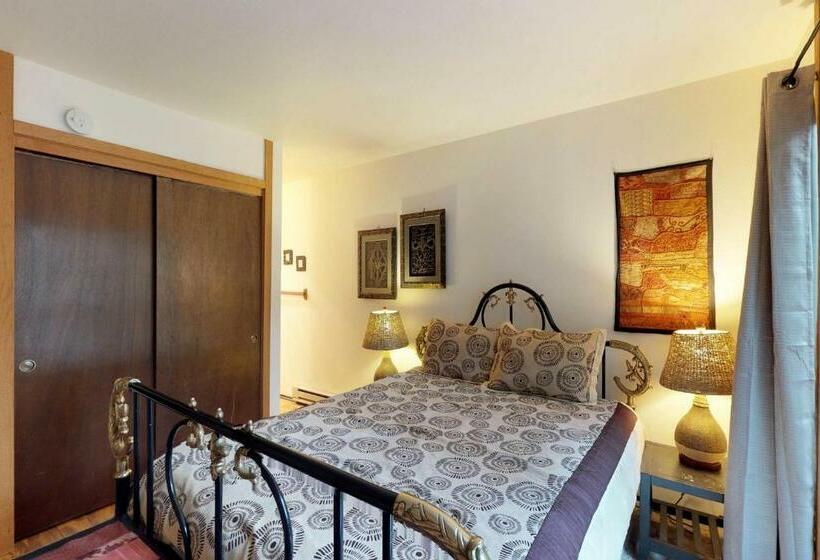 침실 2개 아파트, Shaver Haven Condominium