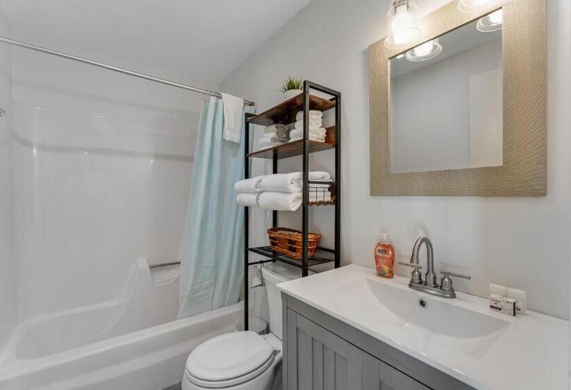 Апартаменты 1 Спальня, Bromley Mountain Condo