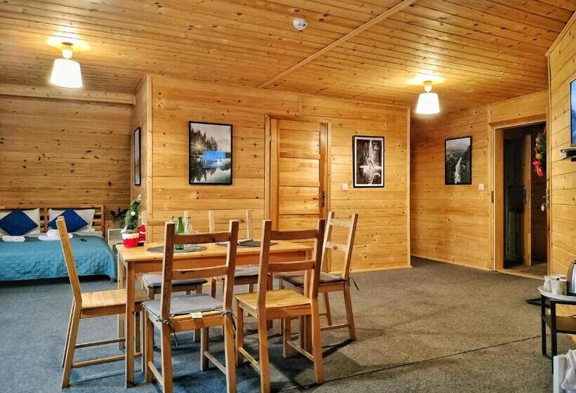 Четырехместный Номер Стандарт с Балконом, Pokoje I Domki Na Szlaku