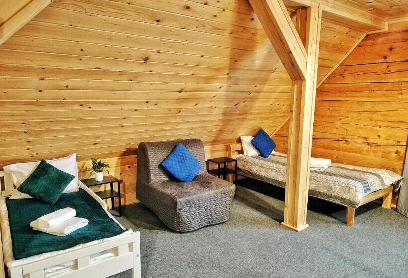 Standard Quadruple Room with Balcony, Pokoje I Domki Na Szlaku