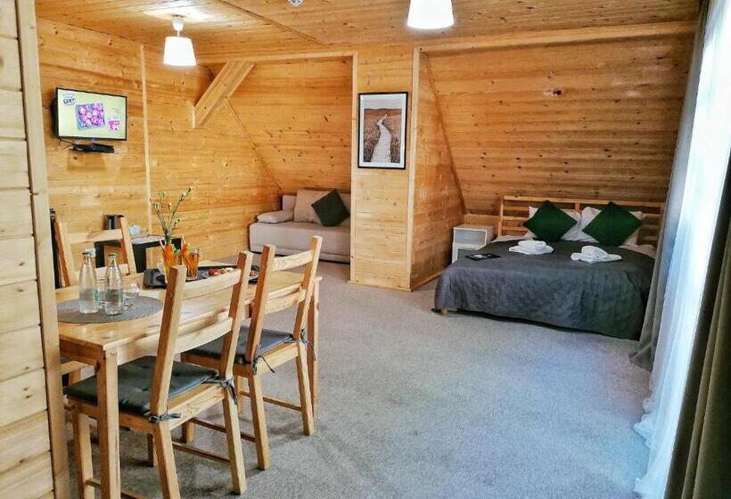 Suite with Balcony, Pokoje I Domki Na Szlaku