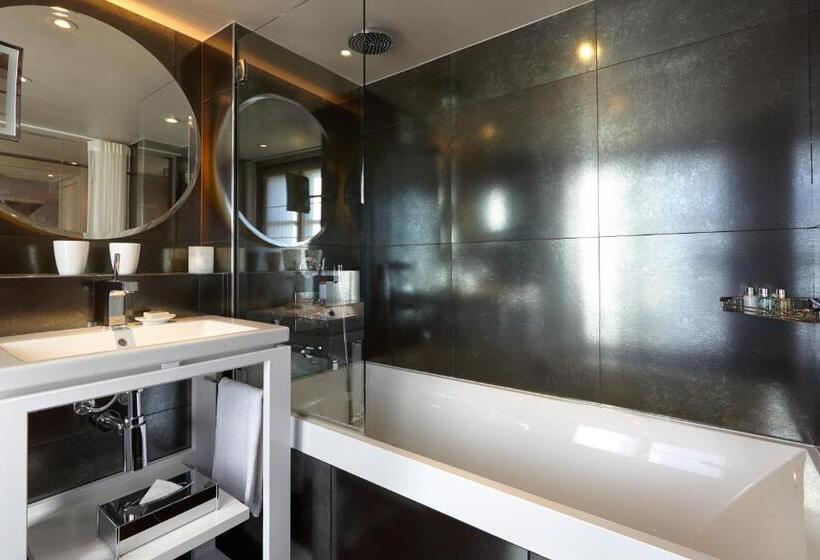 Camera Deluxe, Le Pavillon Des Lettres