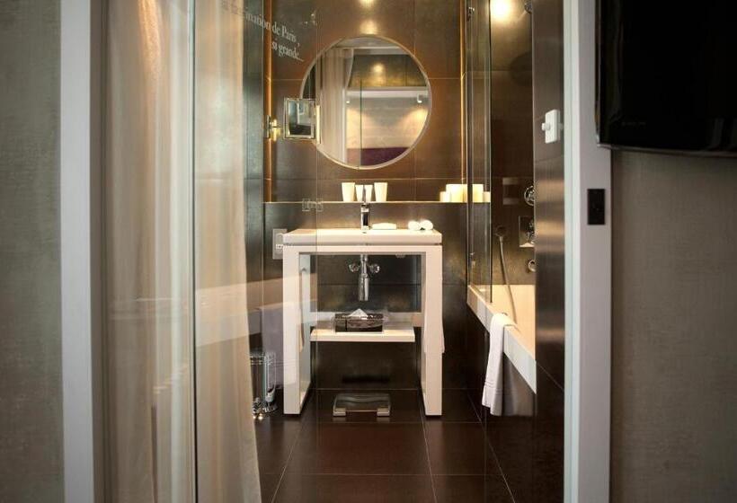 Camera Deluxe, Le Pavillon Des Lettres