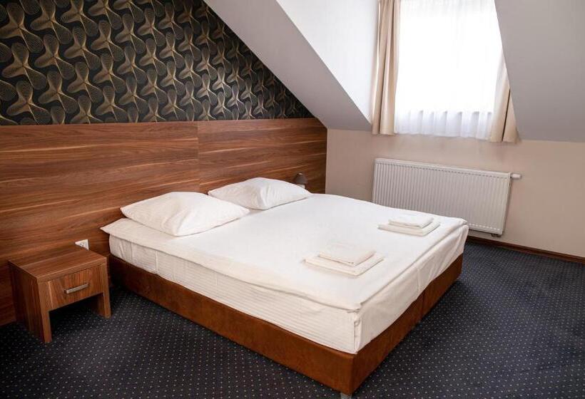Номер Superior, Babilon Krzeszów