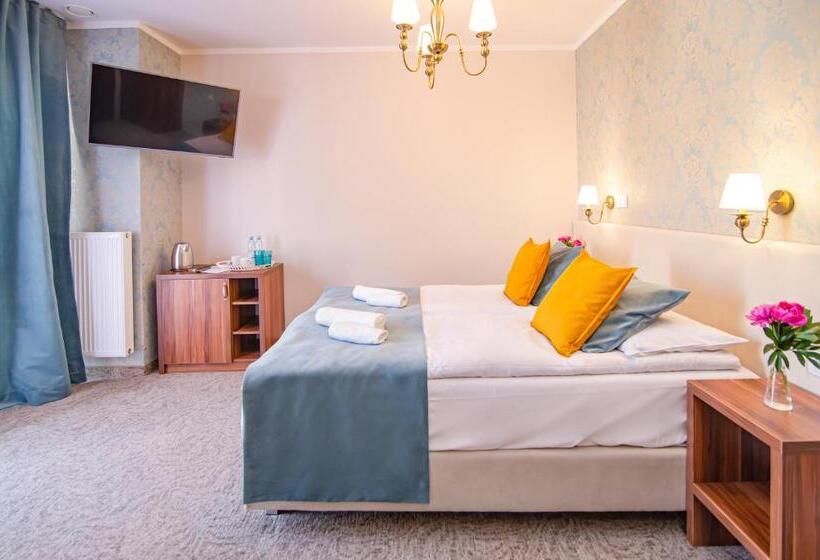 Апартаменты 2 Спальни, Pod Wzgórzem Bed & Breakfast