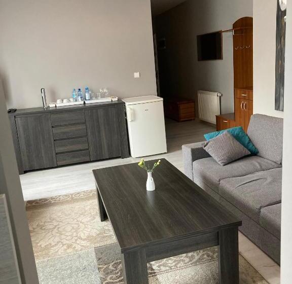 Family Suite, Restauracja  Zajazd Trzech Braci