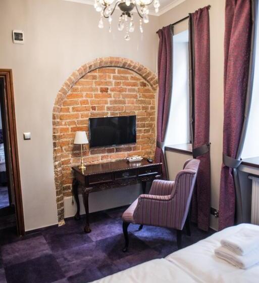 Номер Стандарт, Apartamenty Siedem Komnat Siedmiu Mistrzów