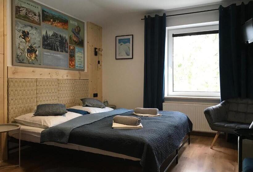 Номер Стандарт Вид на Горы, Niech To Szlak B&b