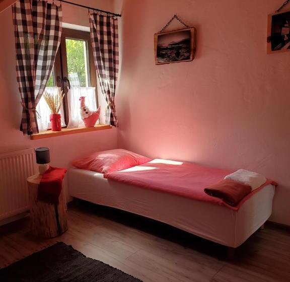 3 Bedroom Suite, Zagroda Berezanka