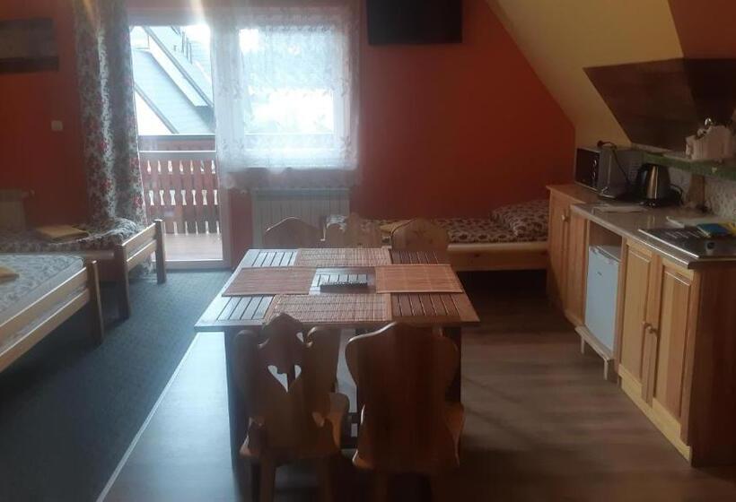 Family Suite, Apartamenty I Pokoje Gościnne Nowita