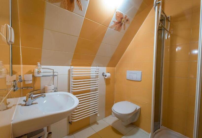 Family Suite, Apartamenty I Pokoje Gościnne Nowita