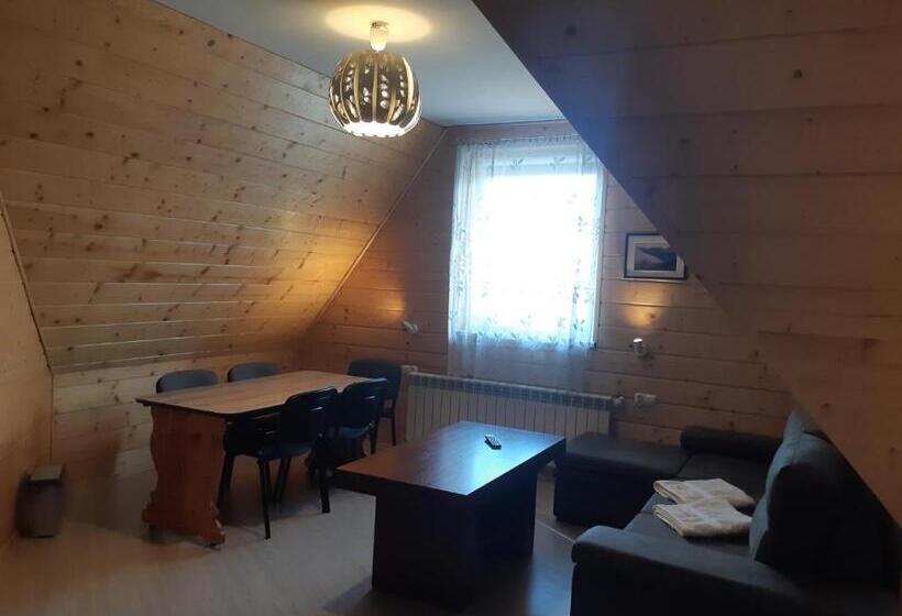 Студия Стандарт, Apartamenty I Pokoje Gościnne Nowita