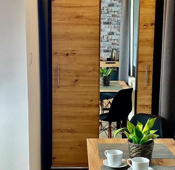 Номер Стандарт, Old Tree Home & Restaurant