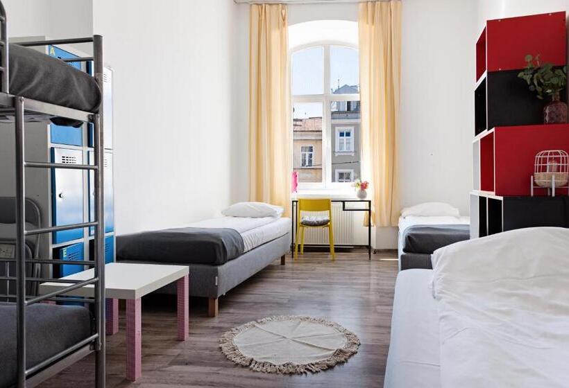 Семейный Номер Совместный Санузел, Hostel Królewska