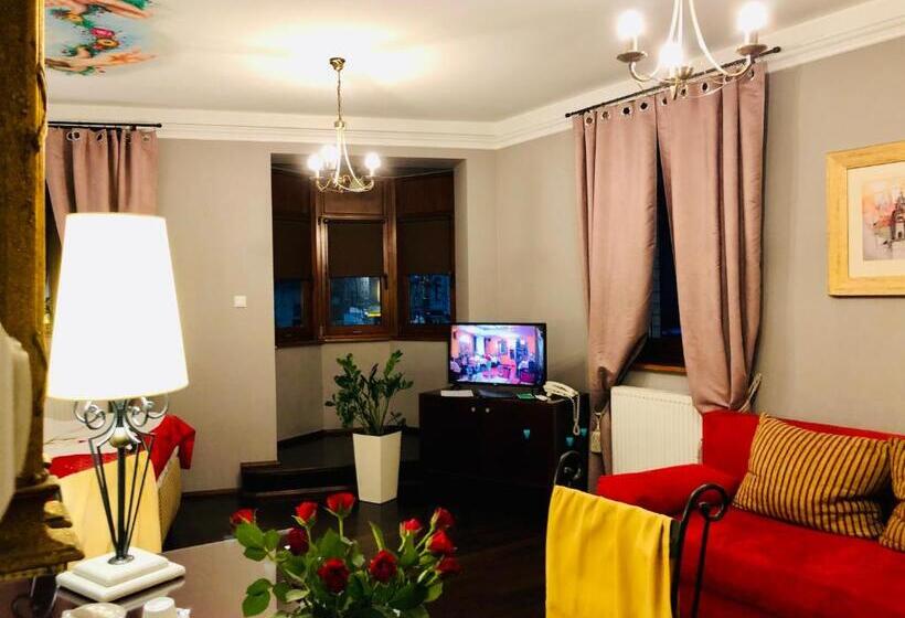 Семейное Студио, Restauracja   Hotel Mocca D Oro