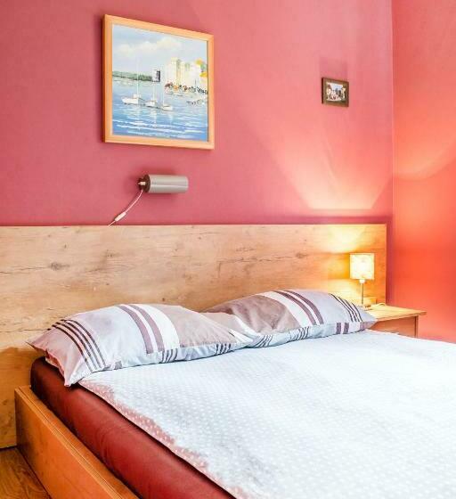 اتاق استاندارد یک نفره, Motel Hotelik
