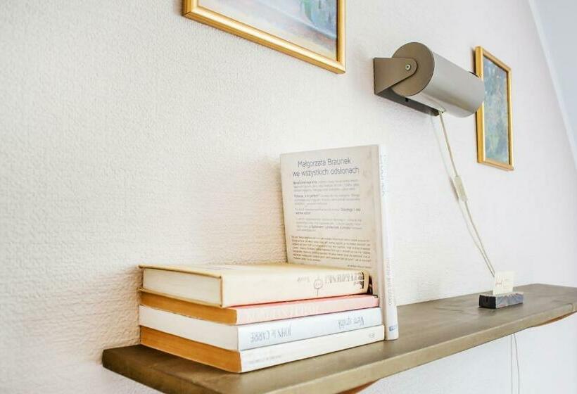 اتاق استاندارد, Motel Hotelik
