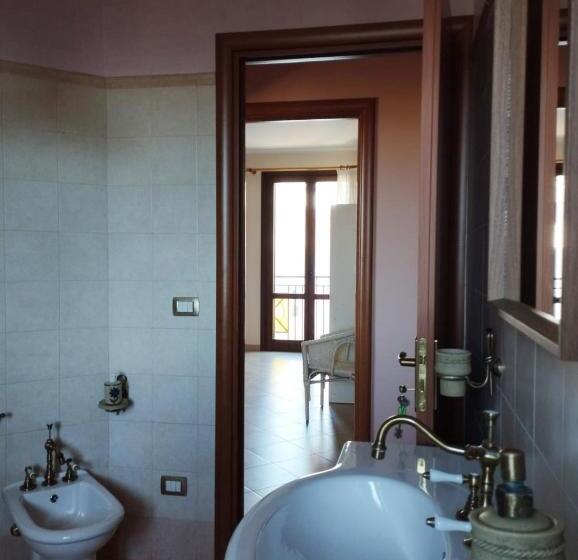 اتاق لوکس با بالکن, Ferula Loft